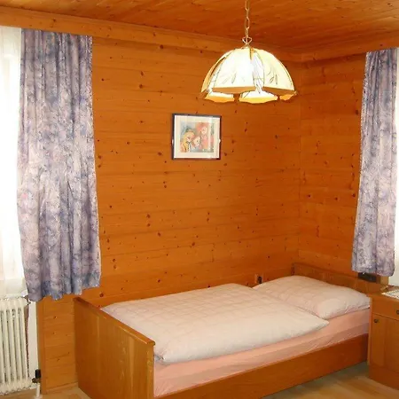 Eisenhut Фермерский дом *